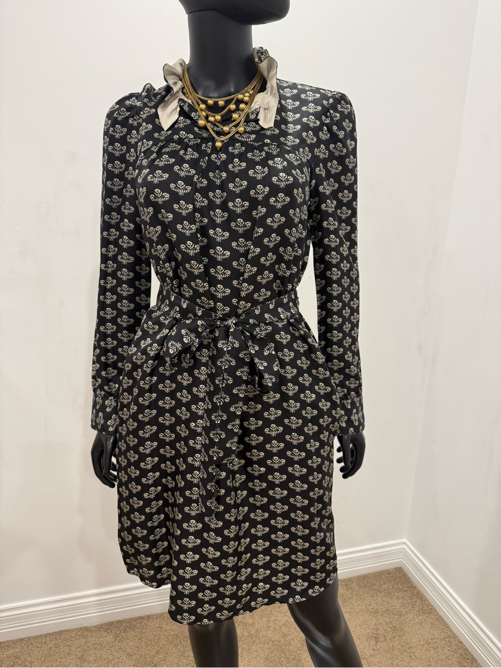 Isabel Marant 100% Silk Floral Belted Shirt Dress Size 36 never worn bohemian
